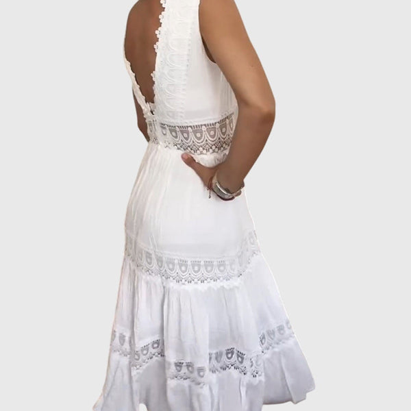 שמלות תחרה עם מחשוף בצורת V (כמעט אזל מהמלאי)