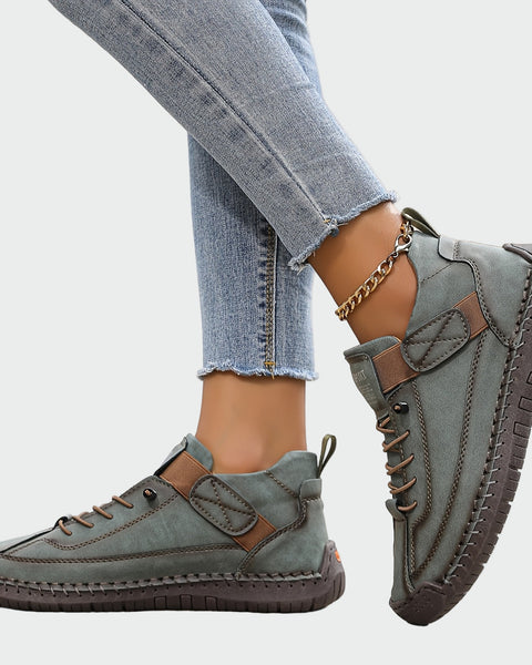 אילנה - נעלי ספורט עור אורטופדיות