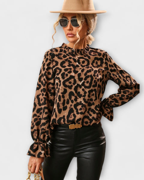 חולצת ליאופارد עם צווארון מקופל - אלגנטיות פראית