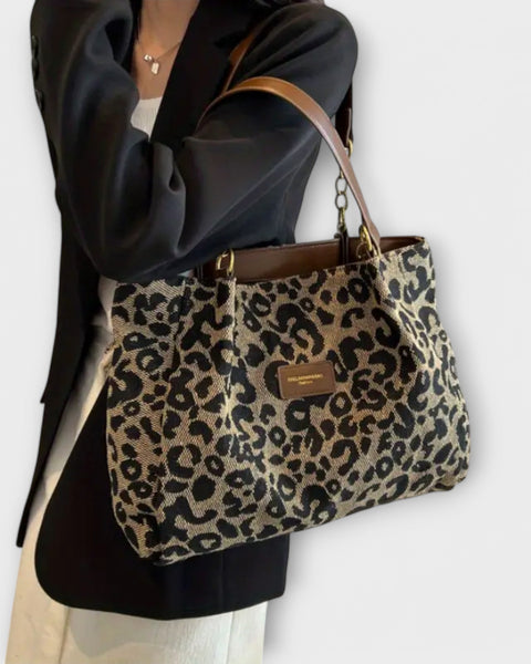 תיק קנבס עם הדפס נמר - עיצוב מודרני ונוחות יומיומית