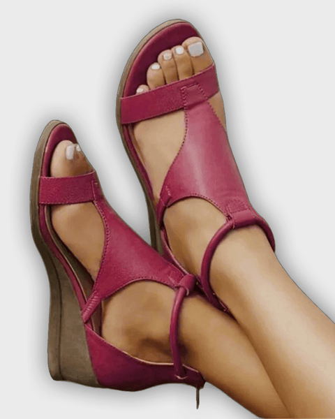 סנדלים אורטופדיים מעור לנשים