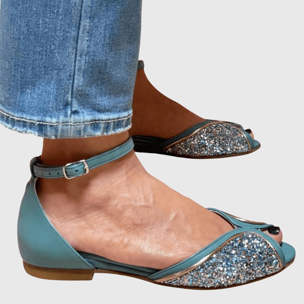 שיר - סנדלים שטוחים מבריקים