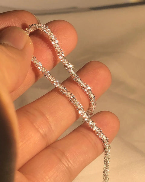 צמיד אלגנטי מנצנץ עם תצוגת יוקרה