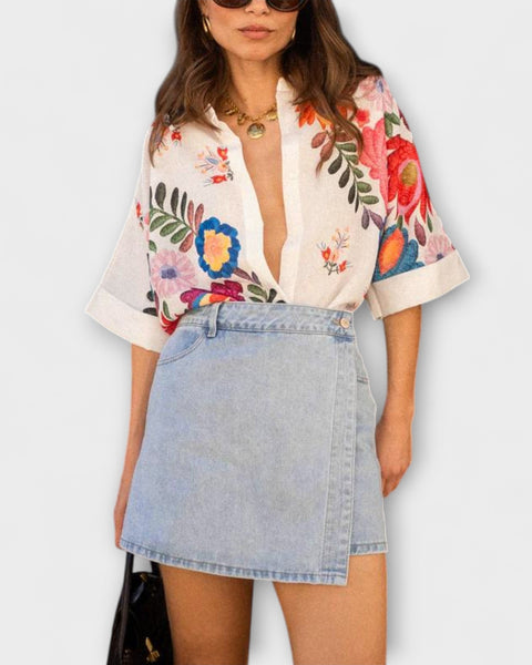 חולצת קרלה קצרה בוהמיינית בדוגמת פרחים
