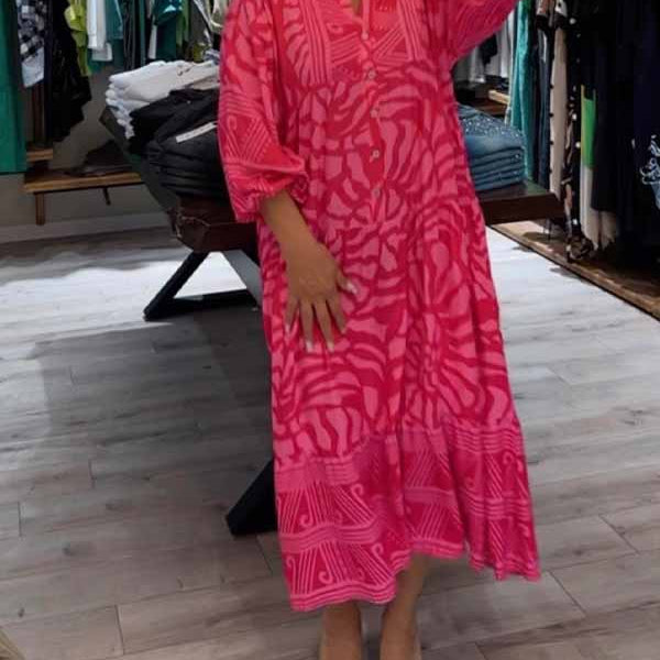 Elyanna - שמלת צווארון V מודפסת