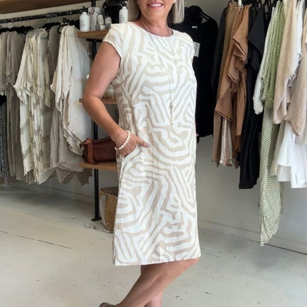 נליה™ - שמלת קיץ עם צווארון עגול ודפס יפה