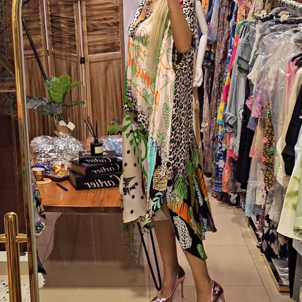 Marianna - שמלת צווארון Vקז'ואל