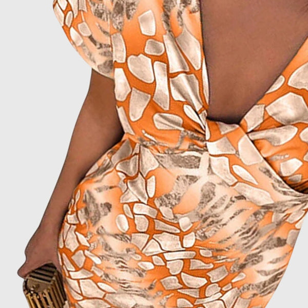 שמלות עם הדפס אבסטרקטי וחשיפת צוואר V