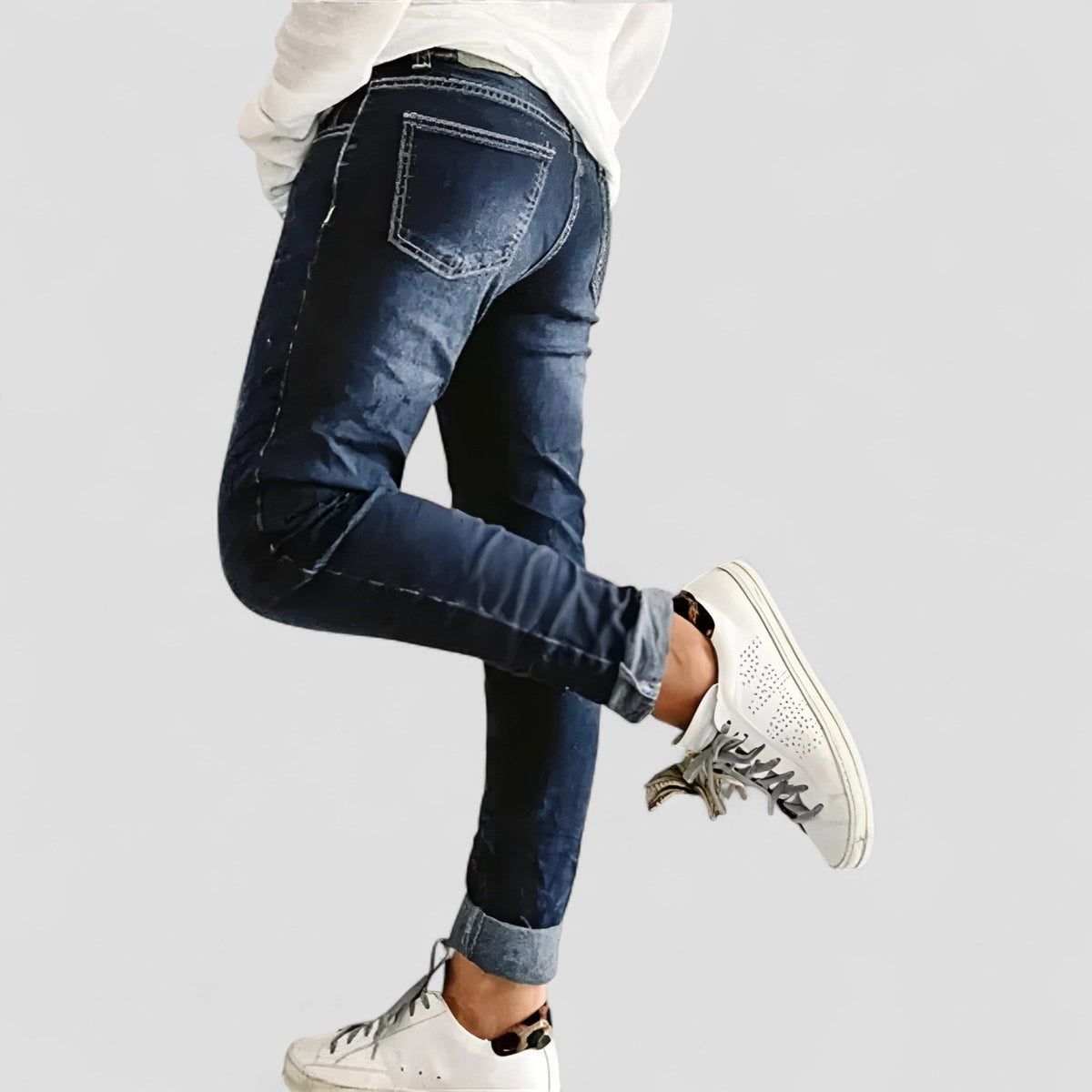 שרה™ | מכנסי ג'ינס אלגנטיים – סגנון קליל, נוחות לכל היום