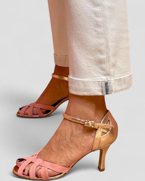 קליסטה™ | נעלי עקב נמוכות עם חוד פתוח