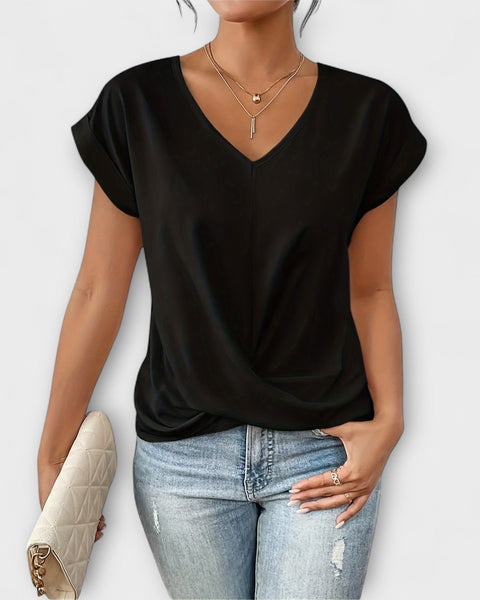 חולצת וי עם קסם