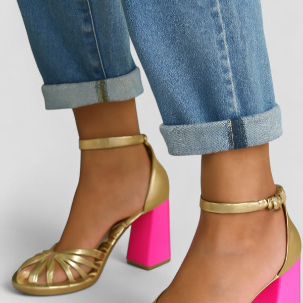 מילביאנה | סנדלים קלאסיים עם רצועת קרסול ואצבעות פתוחות