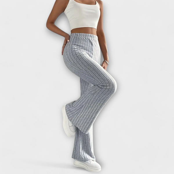 מכנסיים אלגנטיים לנשים עם חיתוך מובלט