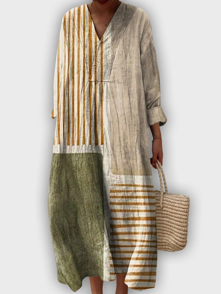 שמלת גיאומטרית עם סילואט זורם