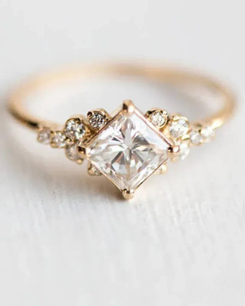 טבעת דלוזיאן - תכשיט יוקרתי שמבליט את הסגנון שלך