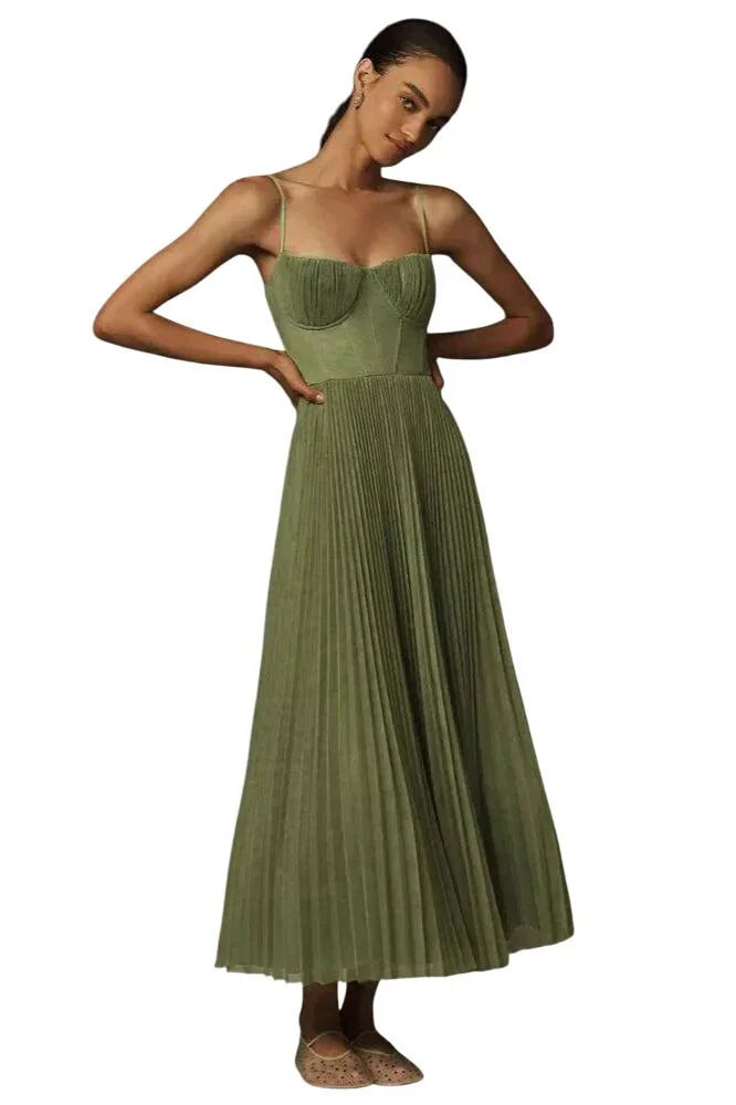 אודילה | שמלת מידי טול מקופלת