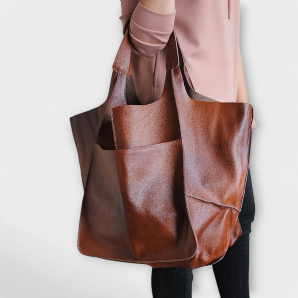 Spacious Weekend Tote Bag