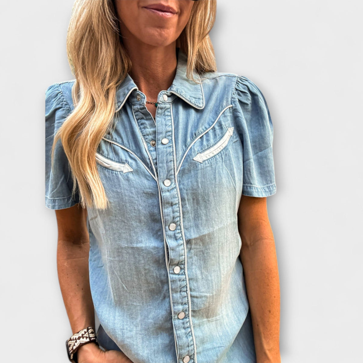 חולצת בוקרים מערבית בכפתורים לנשים