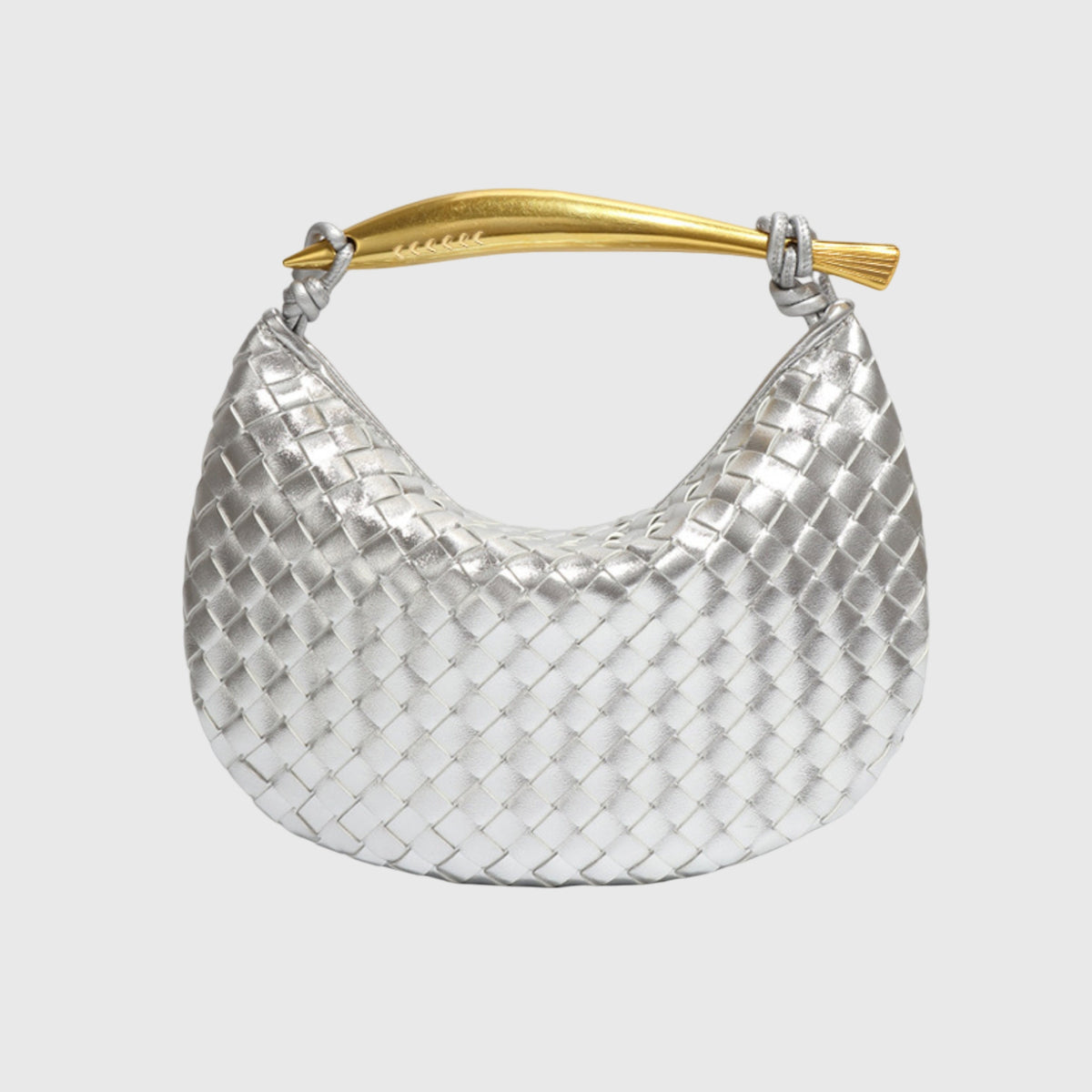 ביanca | תיק קלוע מובנה מפואר