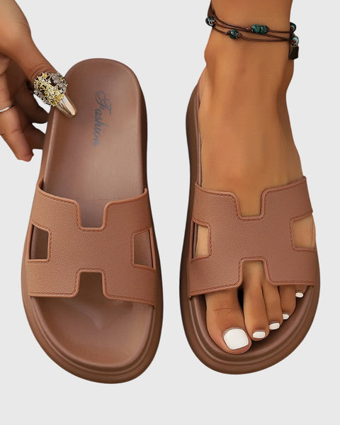 ליאן - סנדלים אלגנטיים בעיצוב קלאסי