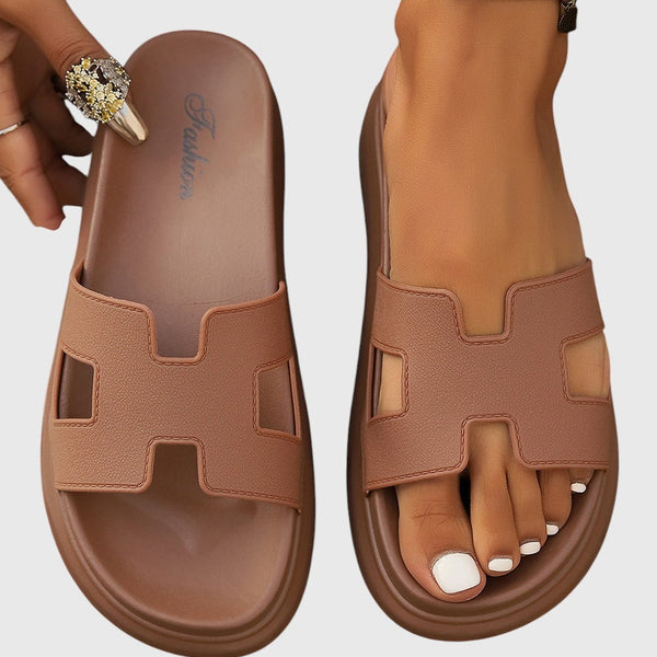 ליאן - סנדלים אלגנטיים בעיצוב קלאסי