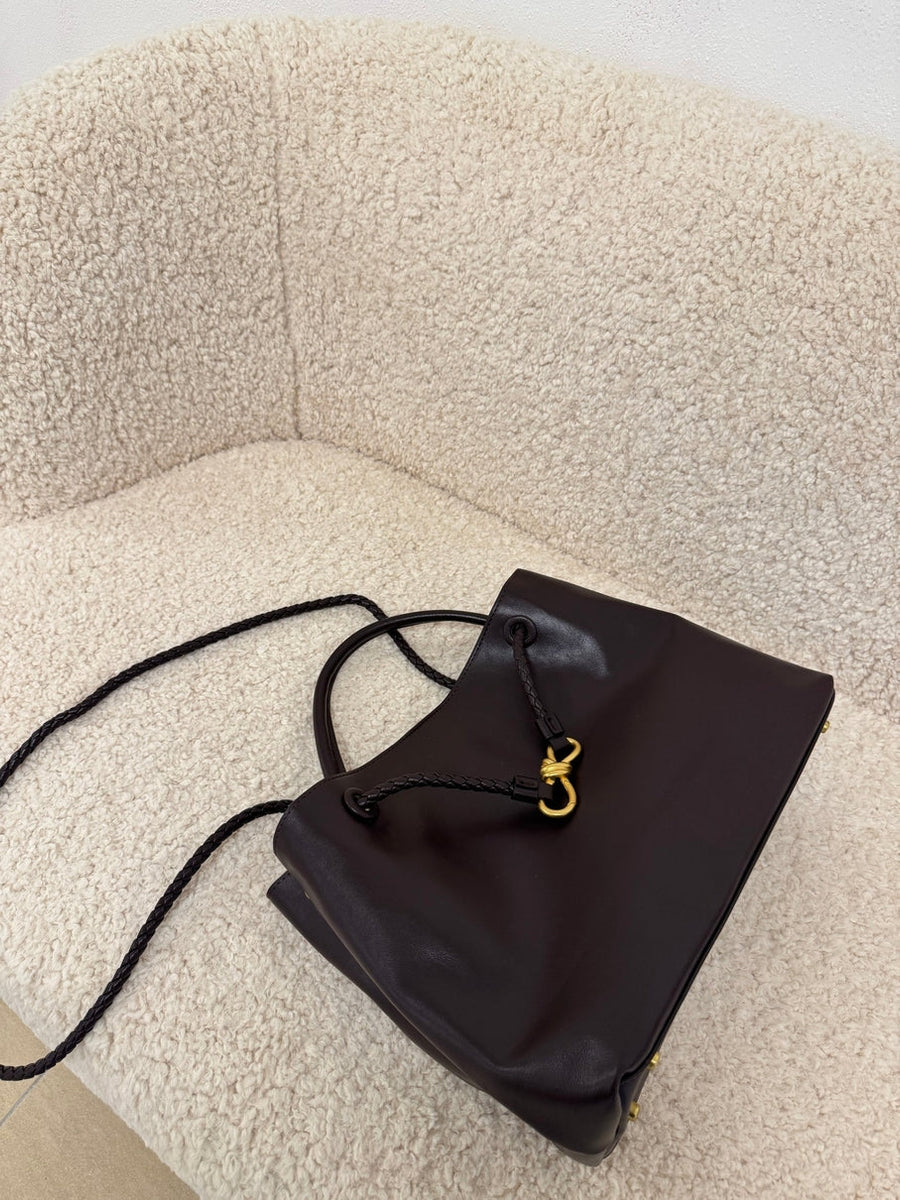 עמיליה | תיק רב-תכליתי מעוצב