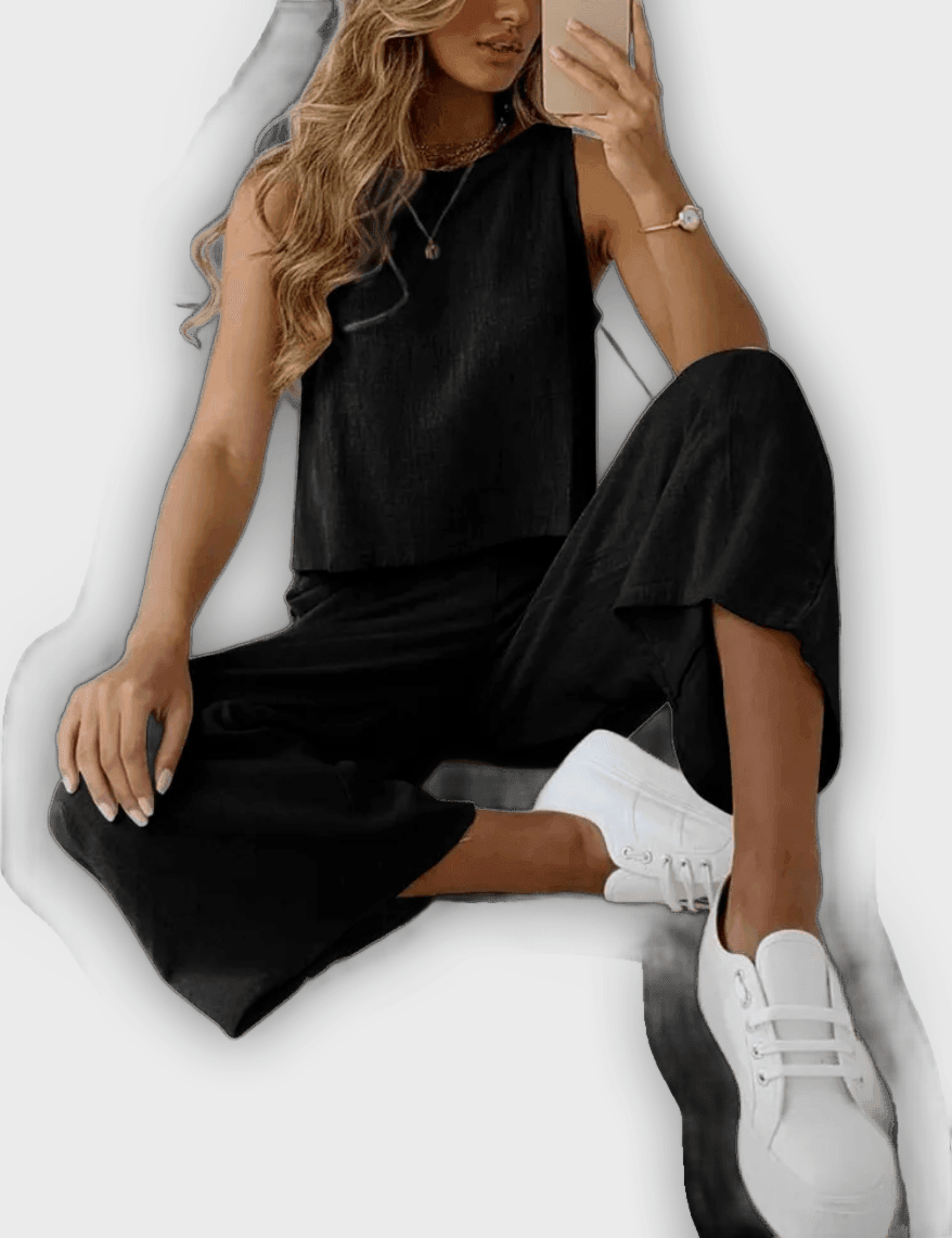 סט נעים דו חלקי לנשים - חולצה ומכנסיים לקיץ