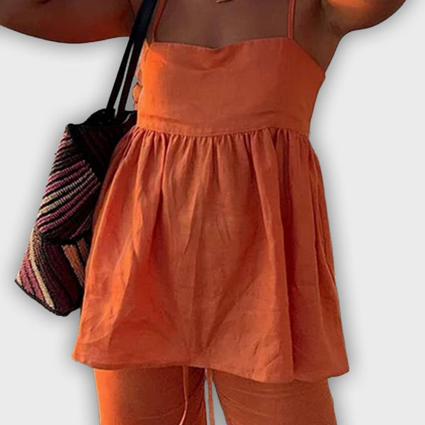 סט קיץ דו-חלקי עם טופ ומכנסיים רחבים - מראה אלגנטי ונינוח