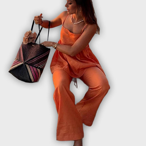 סט קיץ דו-חלקי עם טופ ומכנסיים רחבים - מראה אלגנטי ונינוח