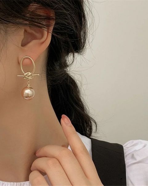 עגילי חישוק זהב עם פנינים - תכשיטי לורה