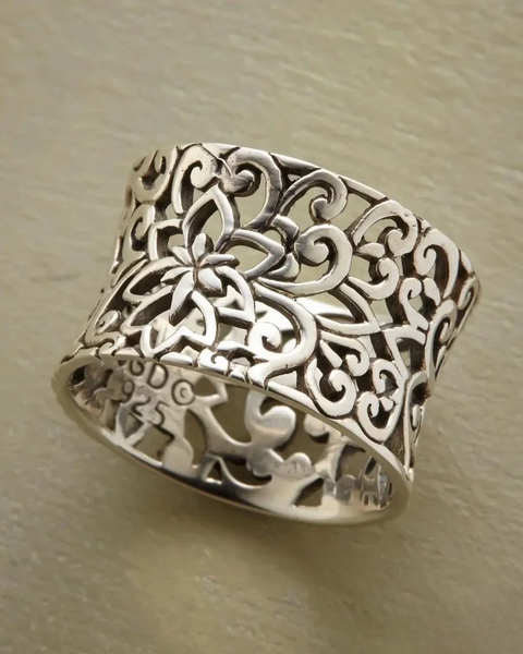 טבעת חלולה עתיקה - תכשיטי לורה