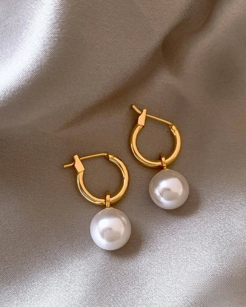 עגילי פנינה מוזהבים אלגנטיים