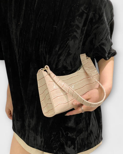 תיק עור מבריק הלורה - סגנון ופונקציונליות מושלמת