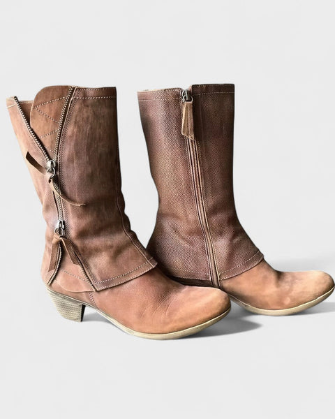 לטיסיה - מגפיים אלגנטיים