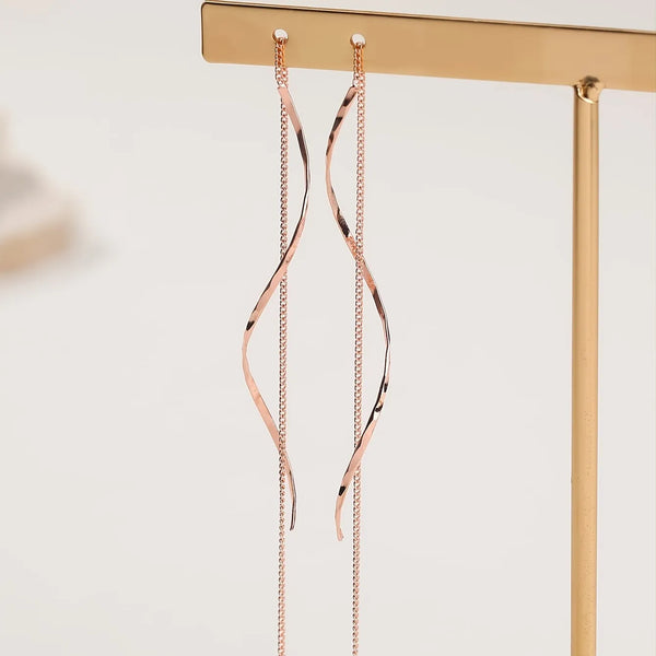 עגילי גלים ארוכים בעיצוב ייחודי