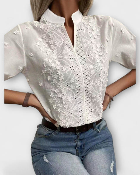 חולצת קיץ לנשים עם רקמה פרחונית