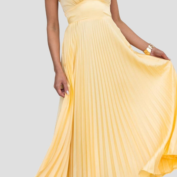 אניקה – שמלת מקסי צהובה עם קפלים