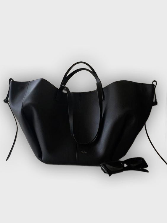 תיק נשיאה מעוצב עם קפלים בצדדים