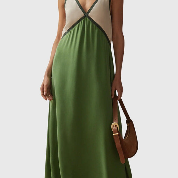 שמלת בוהו קיץ עם צווארון V