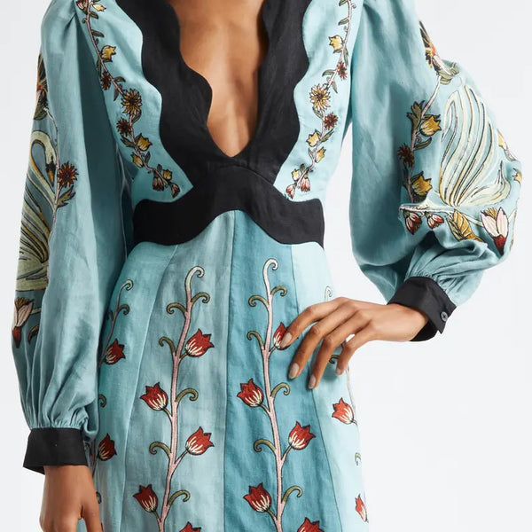 Dalila - שמלה פרחונית אלגנטית ליום יום