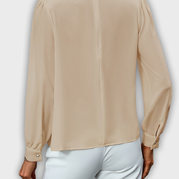 חולצה אלגנטית עם צווארון גבוה