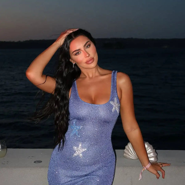 Imani - שמלת מיני אלגנטית עם כוכבים