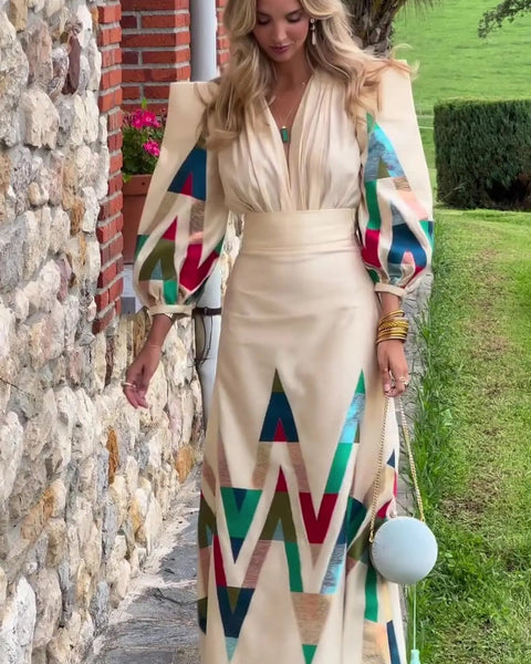 Eleni - סט דו-חלקי עם צווארון V מודפס