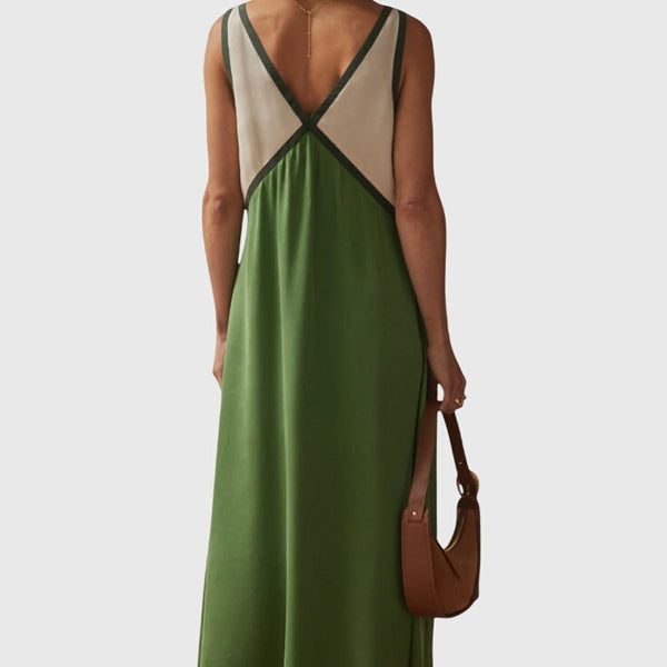 שמלת בוהו קיץ עם צווארון V