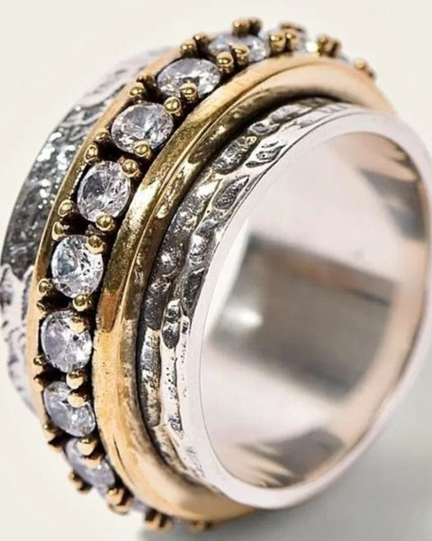 טבעת רטרו עם אבנים זוהרות