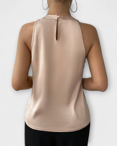 חולצת סאטן אלגנטית עם כתפיים חשופות