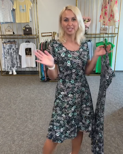 Ainsley - שמלת מודפסת עם צווארון עגול אופנתי