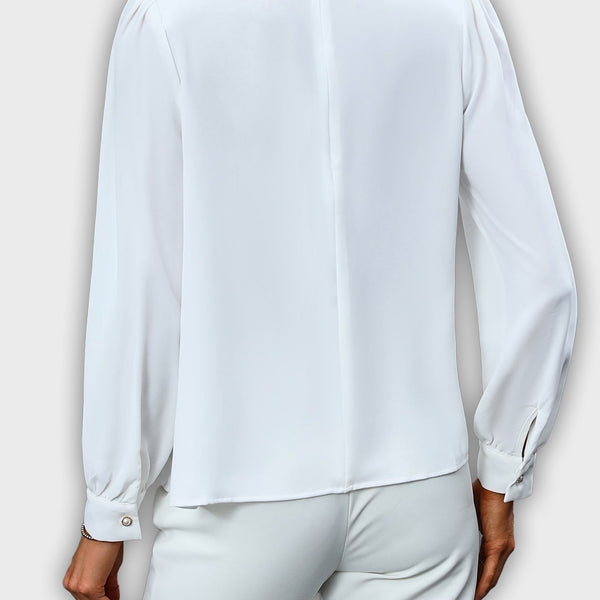 חולצה אלגנטית עם צווארון גבוה