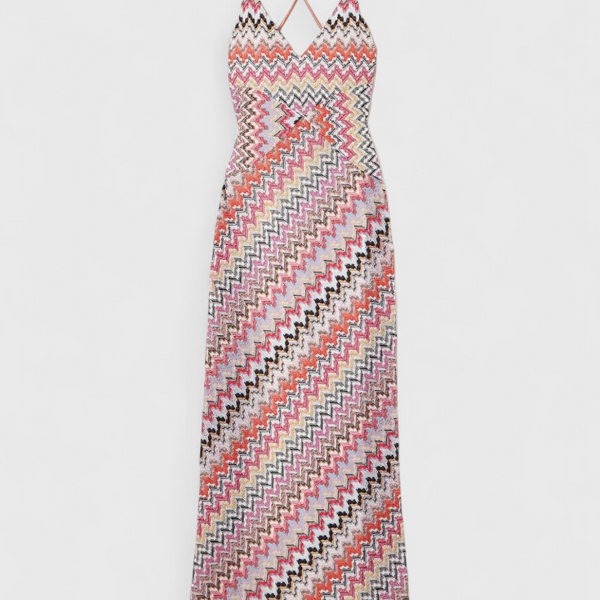 שמלות ארוכות צבעוניות עם מחשוף עמוק וגב מעוצב