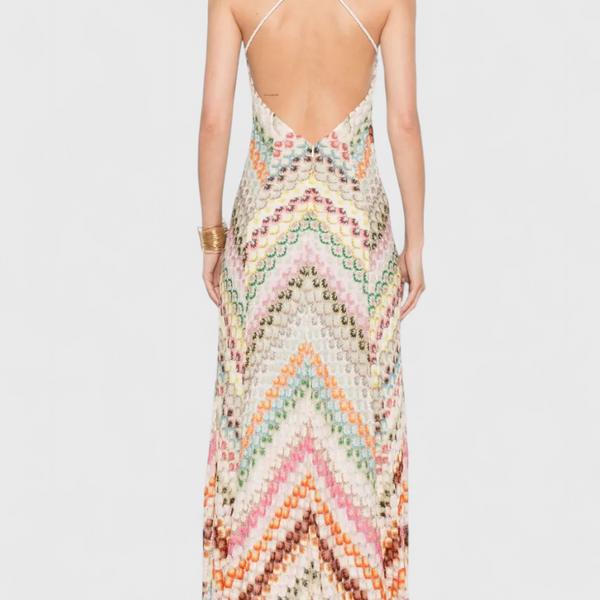 אגוסטינה שמלת תחרה ארוכה עם מחשוף V ודוגמת זיגזג